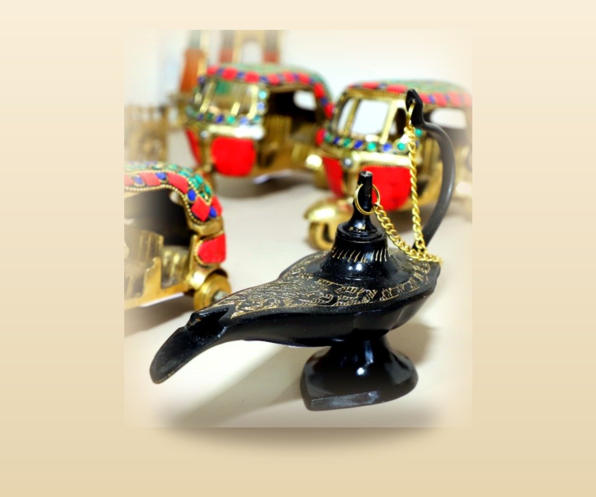 Antique-Finish Brass Genie Lamp